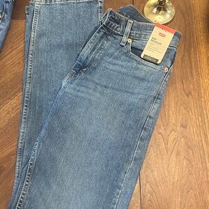 Levi's Men's 505 Regular Classic Straight Blue Jeans NWT, size 30x34